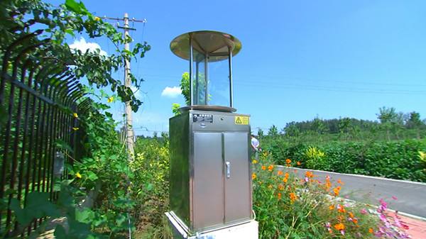 蟲情測(cè)報(bào)燈和孢子捕捉儀有什么區(qū)別? 蟲情測(cè)報(bào)燈和孢子捕捉儀有什么區(qū)別?